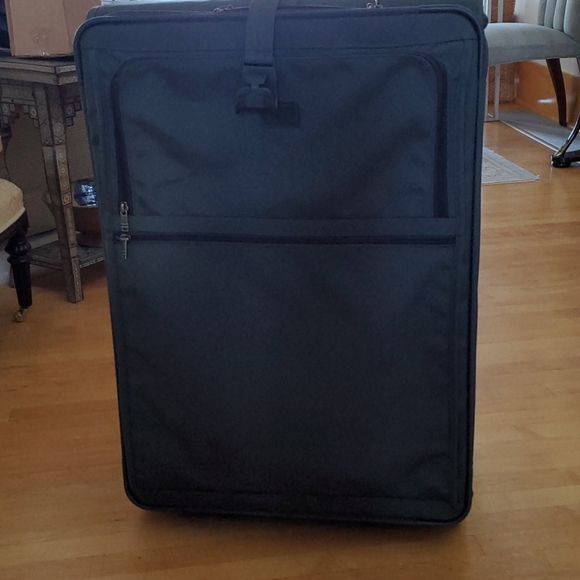 Tumi wheel-a-way 32" packing case - Picture 2 of 8